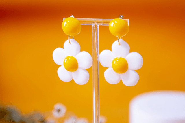 Daisy Flower Drop Earrings