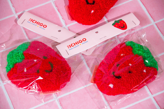 TheICHIGO Small Coaster Strawberry Smile Face