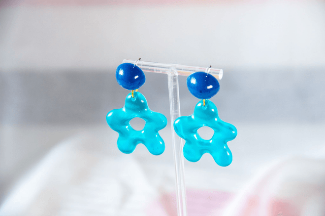 Retro Star Transparent Drop Earrings