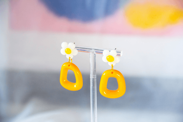 Retro Daisy Flower Earrings Orange