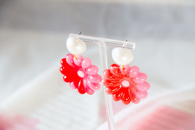 Retro Floral Earrings Pearl Effect - Pink and Red Daisy Statement Earrings