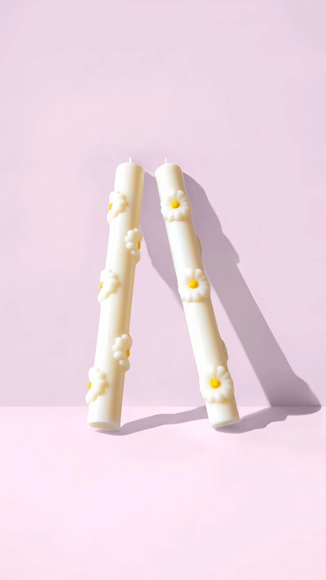 TheDEIJI No.2 – 3D Daisy Taper Candle | Handcrafted Floral Statement Decor