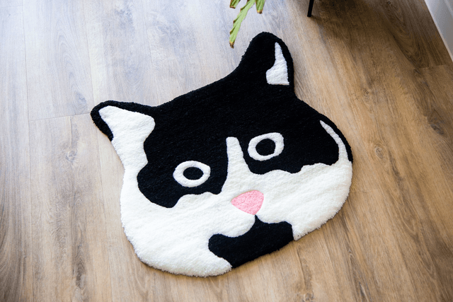 THEOLLIE Black and White Cat Rug - Handtufted Animal Shaped Rug | Pre-Order